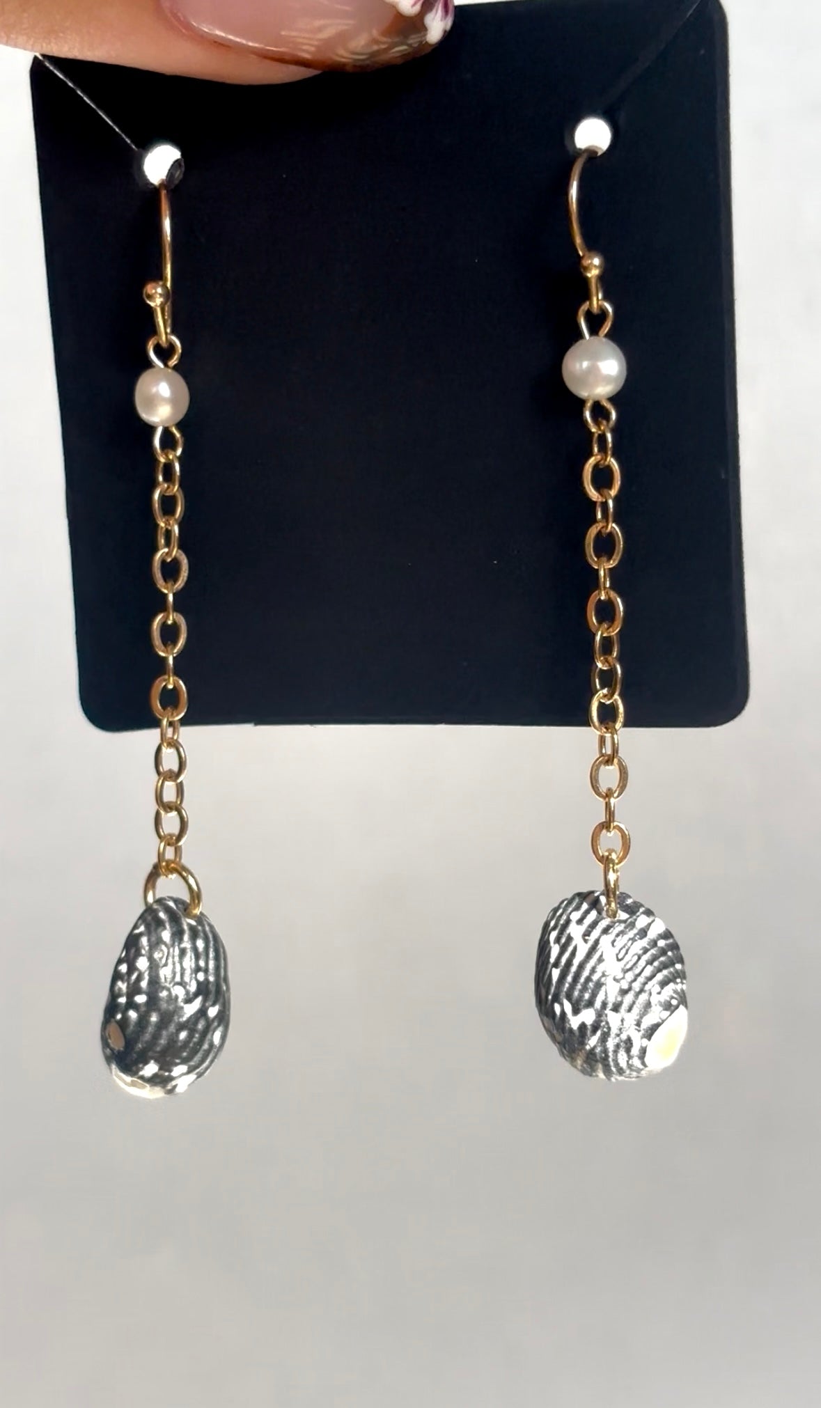 Black Shell Earrings