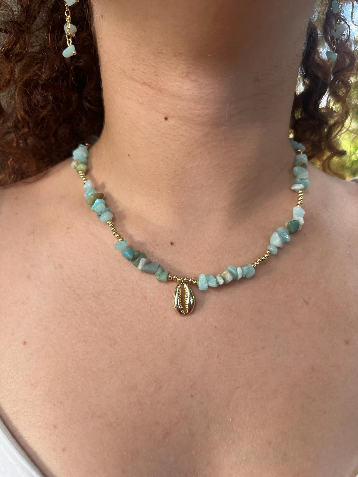 Shell Chips Necklace